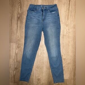 No Boundaries Women’s Ankle Skinny Jeans in Blue Denim